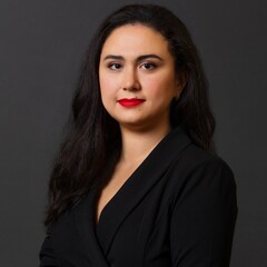 Yasmine Djellal